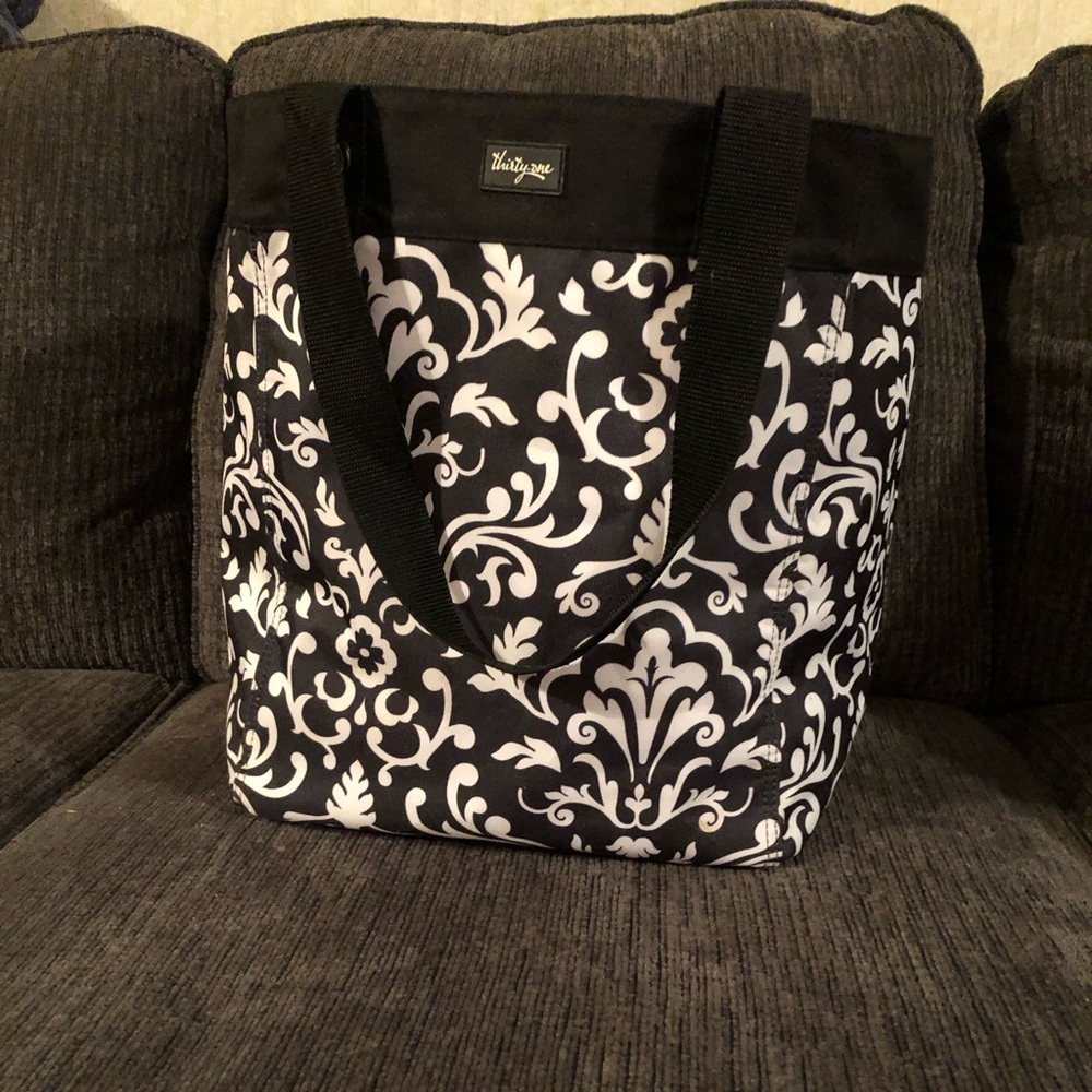 Thirty one essential carry tote